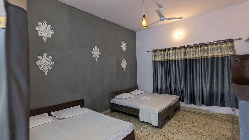 Backpackers Villa image