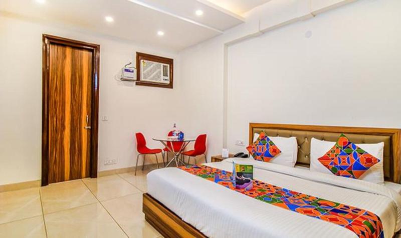 Fabhotel Kiara image