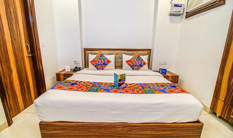 Fabhotel Kiara image