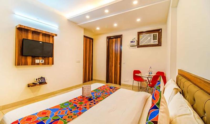 Fabhotel Kiara image