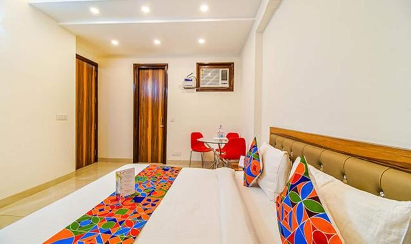 Fabhotel Kiara image