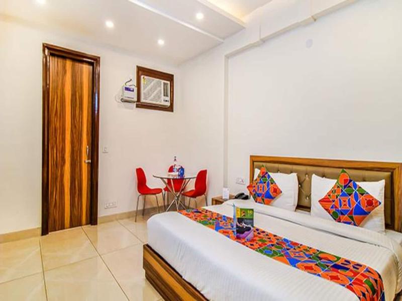 Fabhotel Kiara image