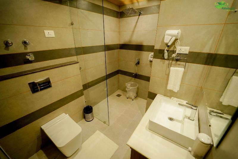 Abhilashi Residency & Spa Manali image