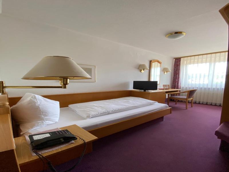 Hotel Restaurant Zum Loewen image
