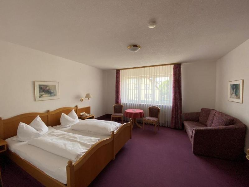 Hotel Restaurant Zum Loewen image
