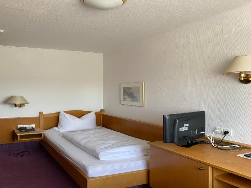 Hotel Restaurant Zum Loewen image