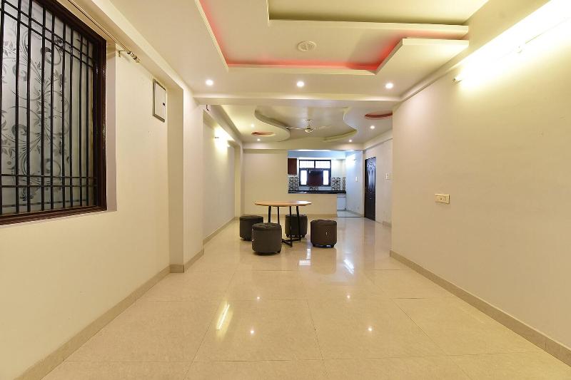 Fabhotel Rushank Palace image