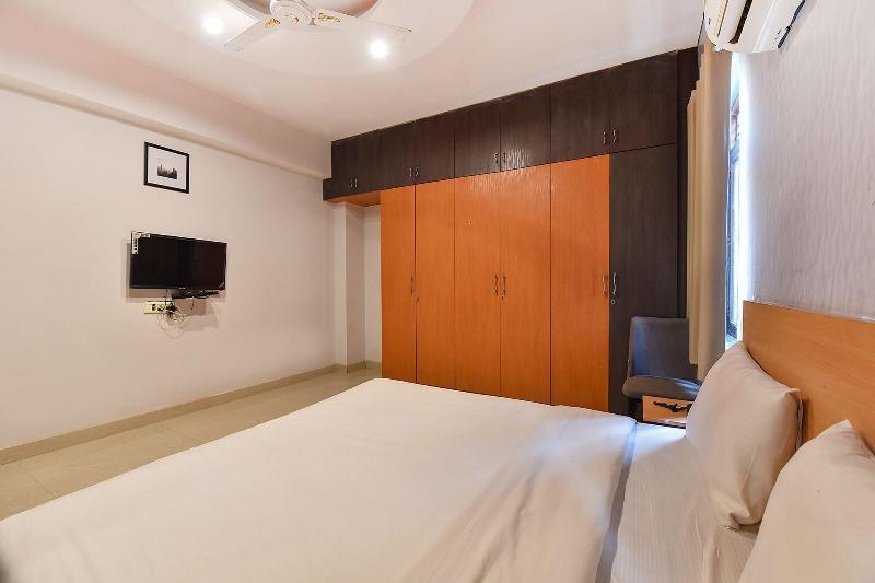 Fabhotel Rushank Palace image