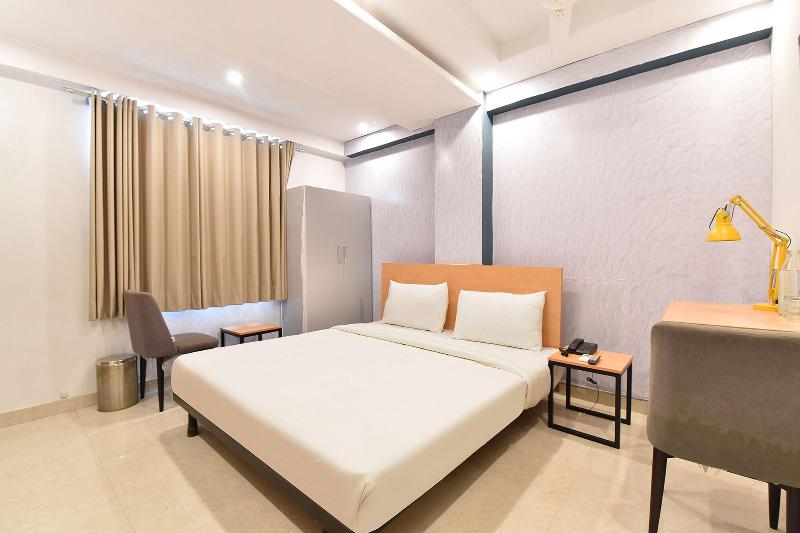 Fabhotel Rushank Palace image