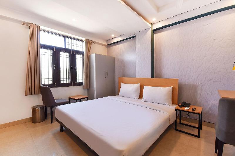 Fabhotel Rushank Palace image