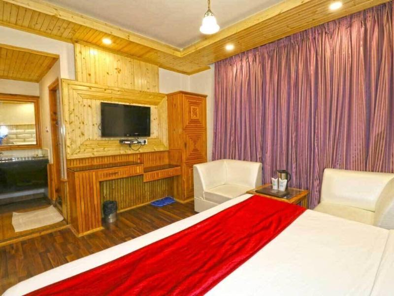 Hotel Himgiri Manali image
