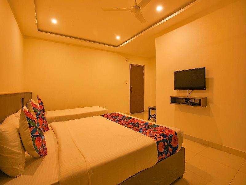 Fabhotel Champion Gateway image