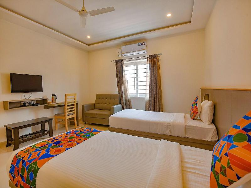 Fabhotel Champion Gateway image