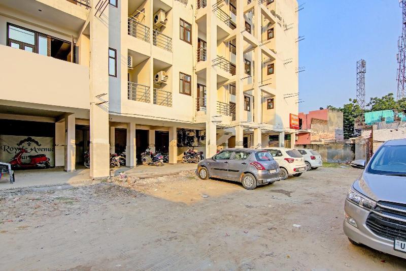 Hotel Royal Avenue By F9 Hotels image