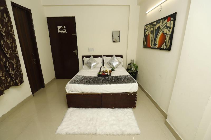 Hotel Royal Avenue By F9 Hotels image