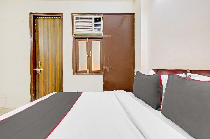 Hotel Royal Avenue By F9 Hotels image