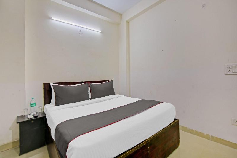 Hotel Royal Avenue By F9 Hotels image