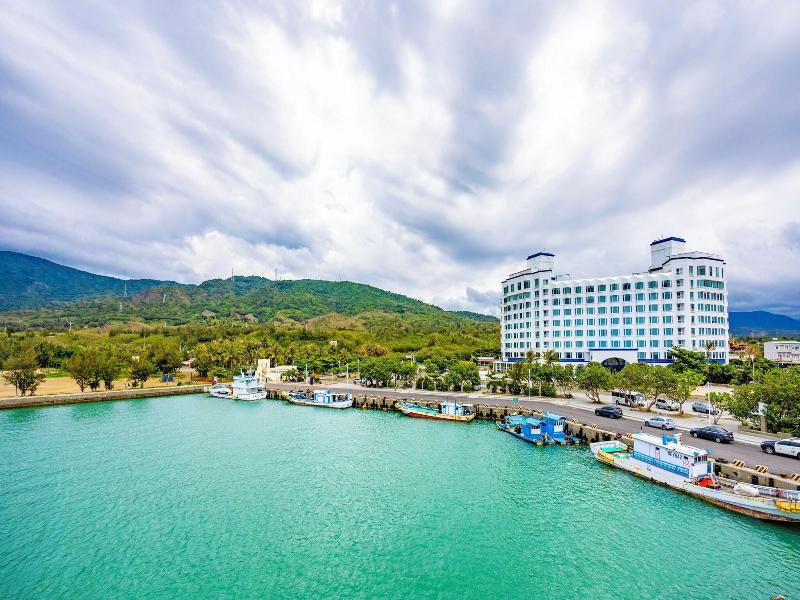 Kenting Long Beach Hotel image