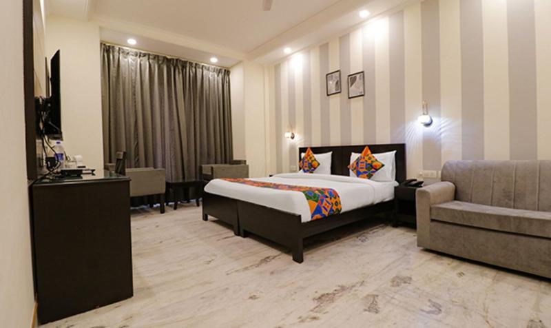 Fabhotel Rr Residency image