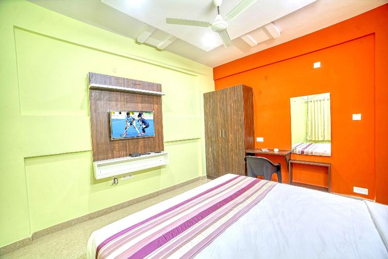 Red Key Airport Transit Hotel Bangalore image