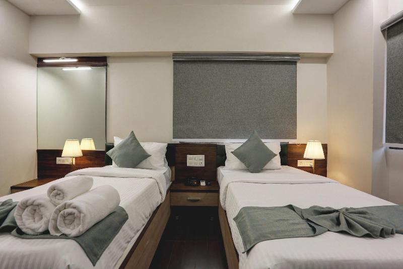 Hotel Ozone Inn image
