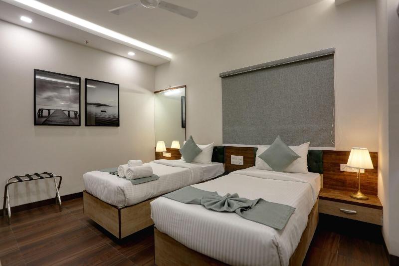 Hotel Ozone Inn image