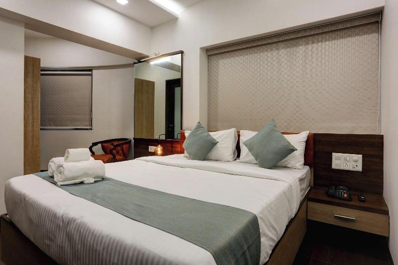 Hotel Ozone Inn image