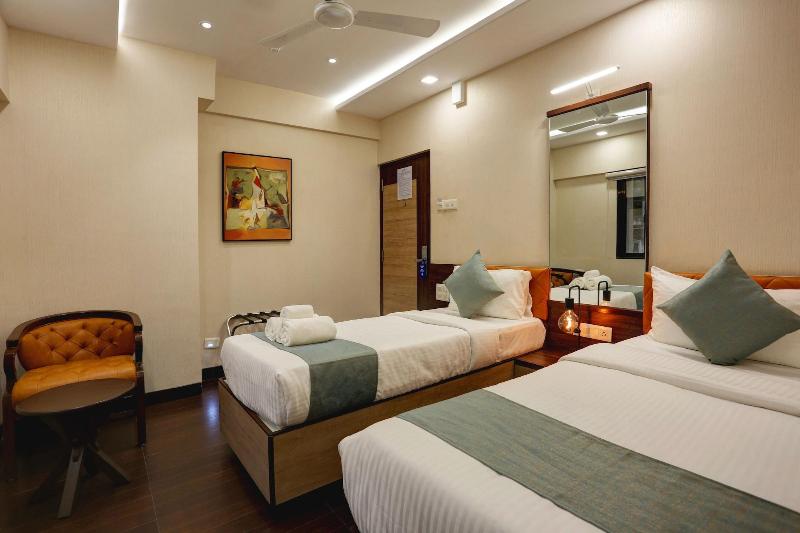 Hotel Ozone Inn image