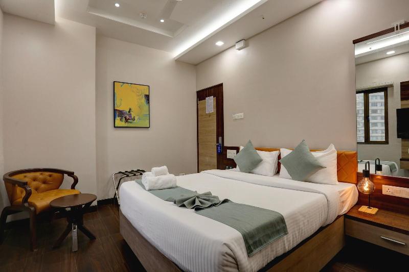 Hotel Ozone Inn image