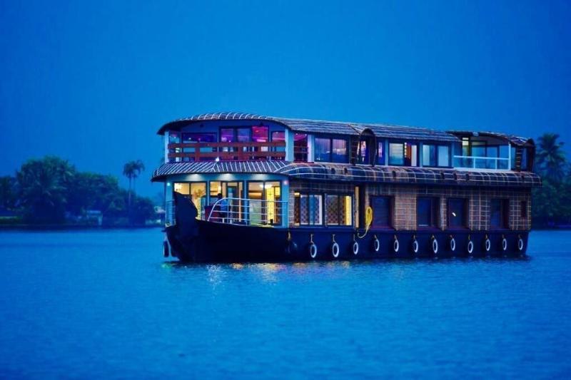 Kerala Boathouse image