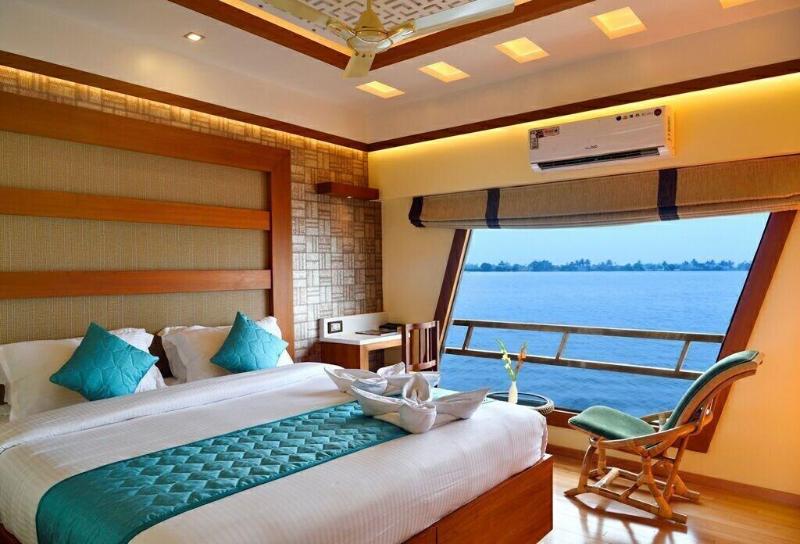 Kerala Boathouse image