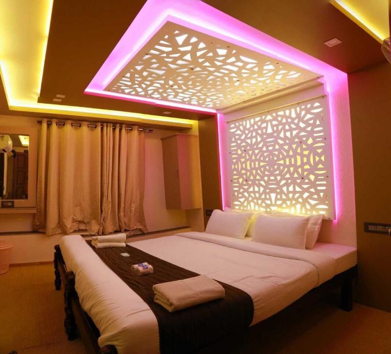 Kerala Boathouse image