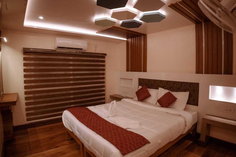 Kerala Boathouse image