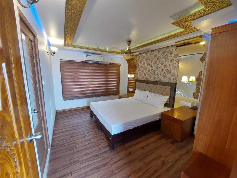 Kerala Boathouse image