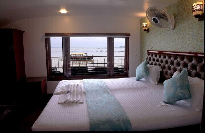Kerala Boathouse image