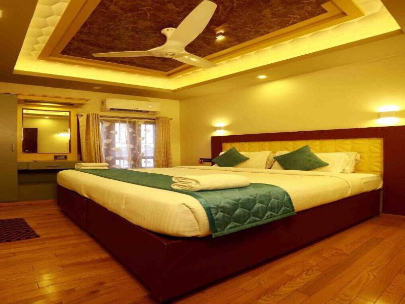 Kerala Boathouse image