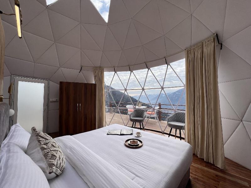 Glamping Club image
