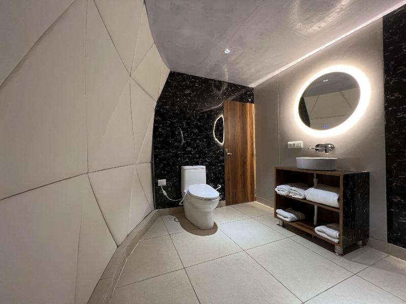 Glamping Club image