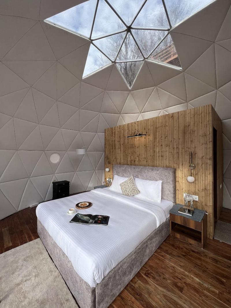 Glamping Club image