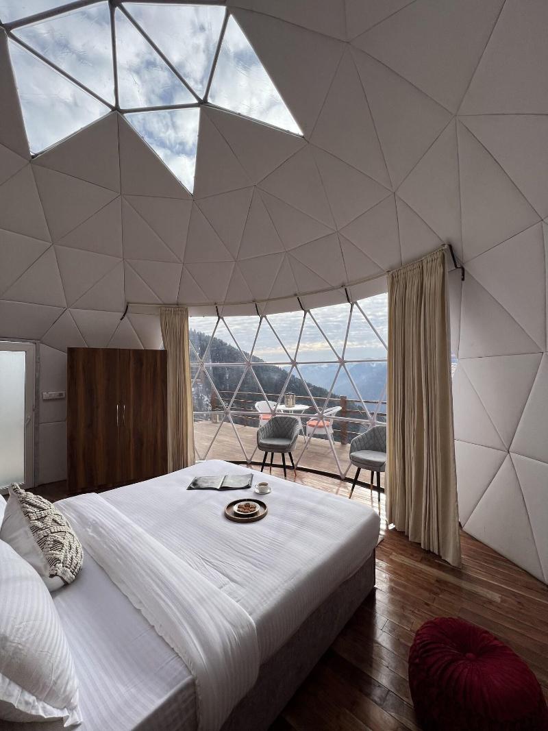 Glamping Club image