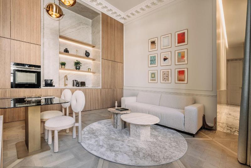 Highstay - Luxury Serviced Apartments - Louvre image
