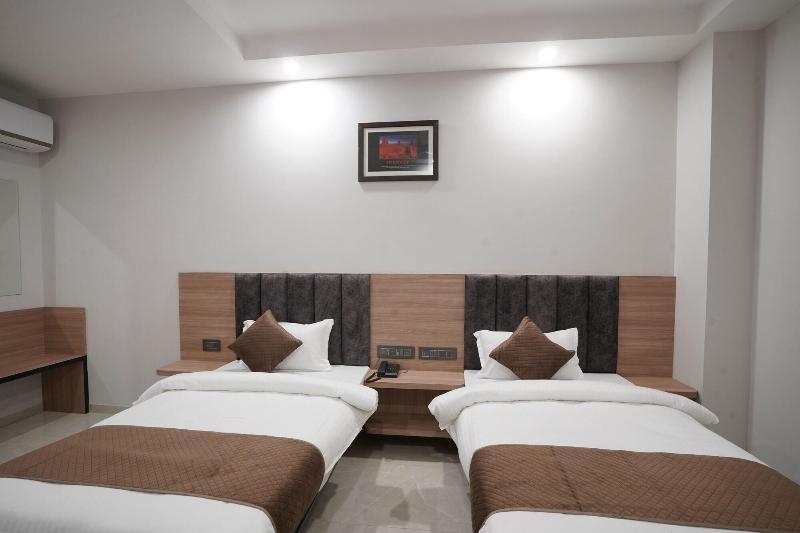 Hotel Krishna Inn image