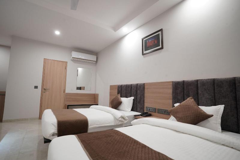 Hotel Krishna Inn image