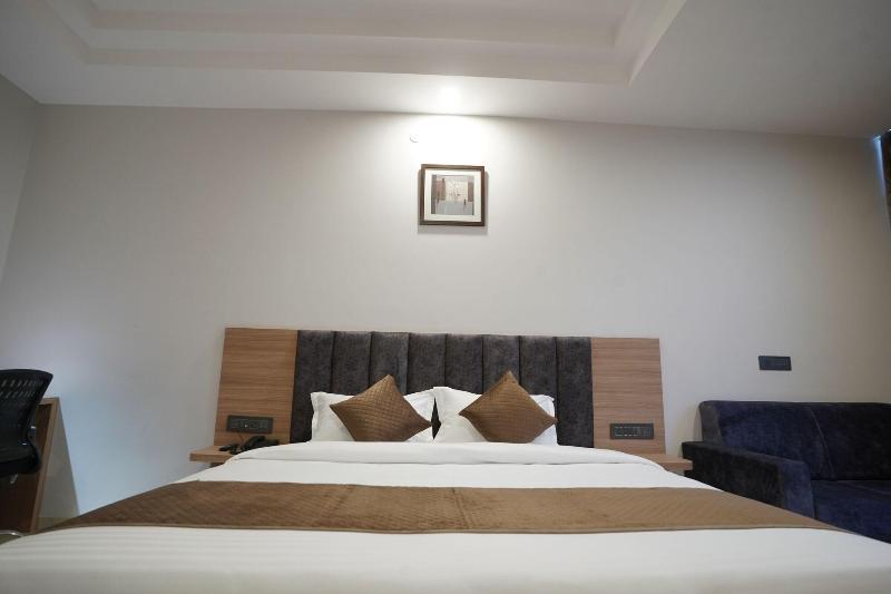 Hotel Krishna Inn image