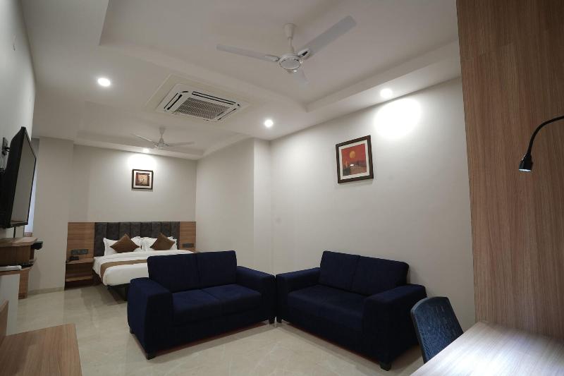 Hotel Krishna Inn image