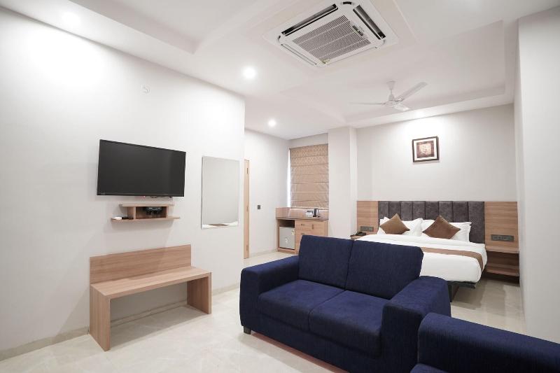 Hotel Krishna Inn image