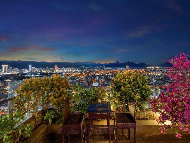 Peninsula Hotel Danang image