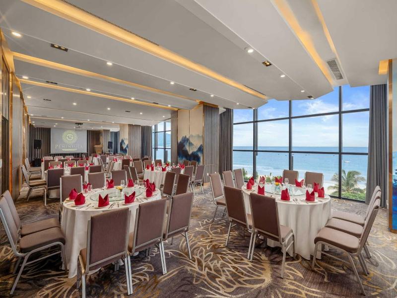 Peninsula Hotel Danang image