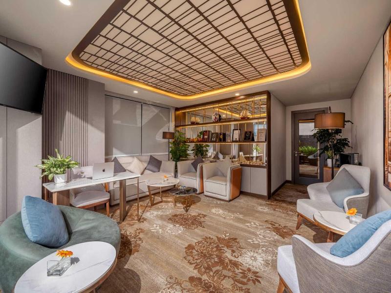 Peninsula Hotel Danang image