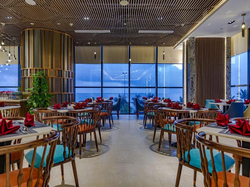 Peninsula Hotel Danang image
